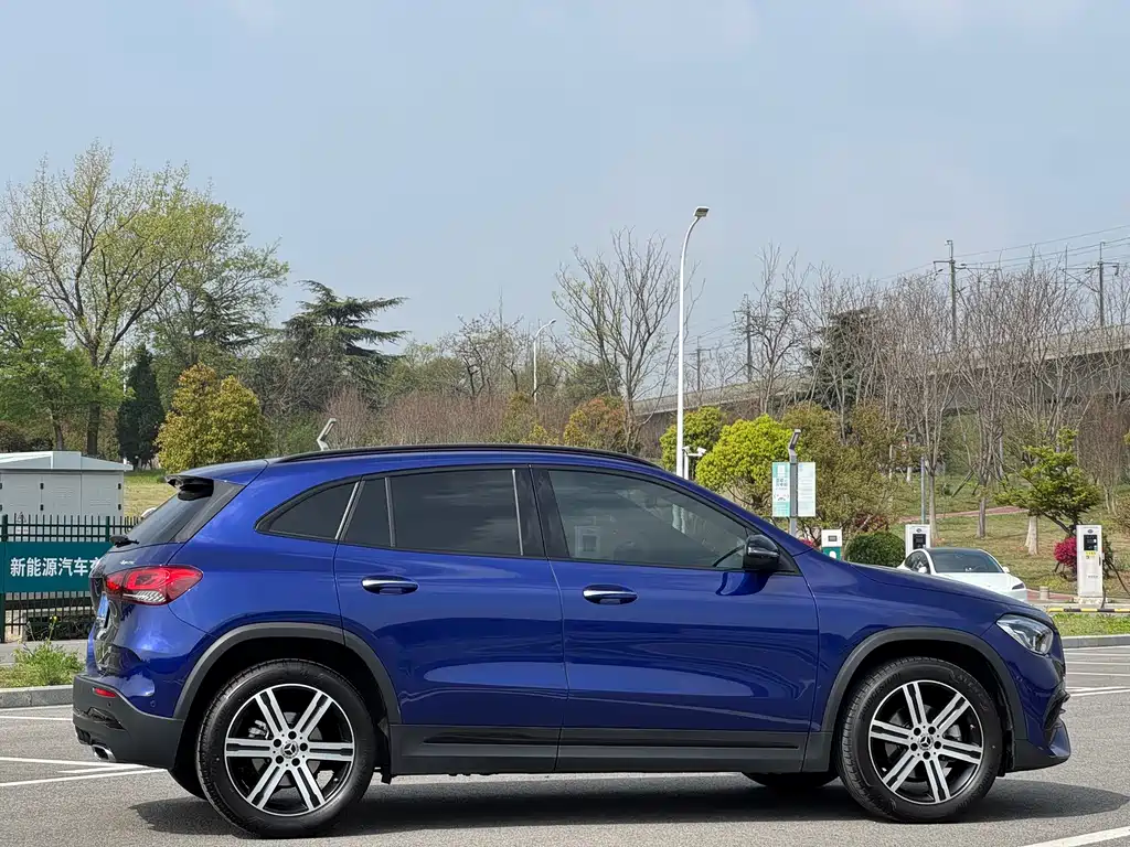 Mercedes-Benz GLA 2021 — фото 16