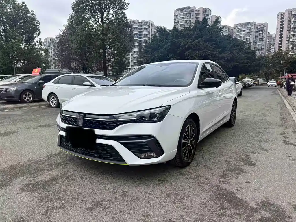 Roewe i5 2022 — фото 1