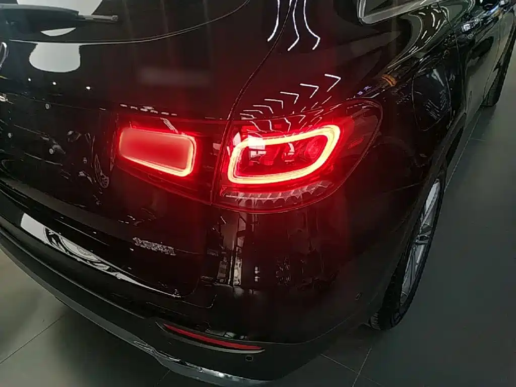 Mercedes-Benz GLC 2021 — фото 24