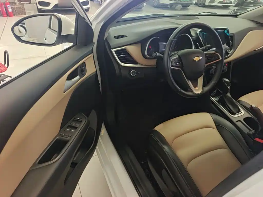 Chevrolet Monza 2020 — фото 15