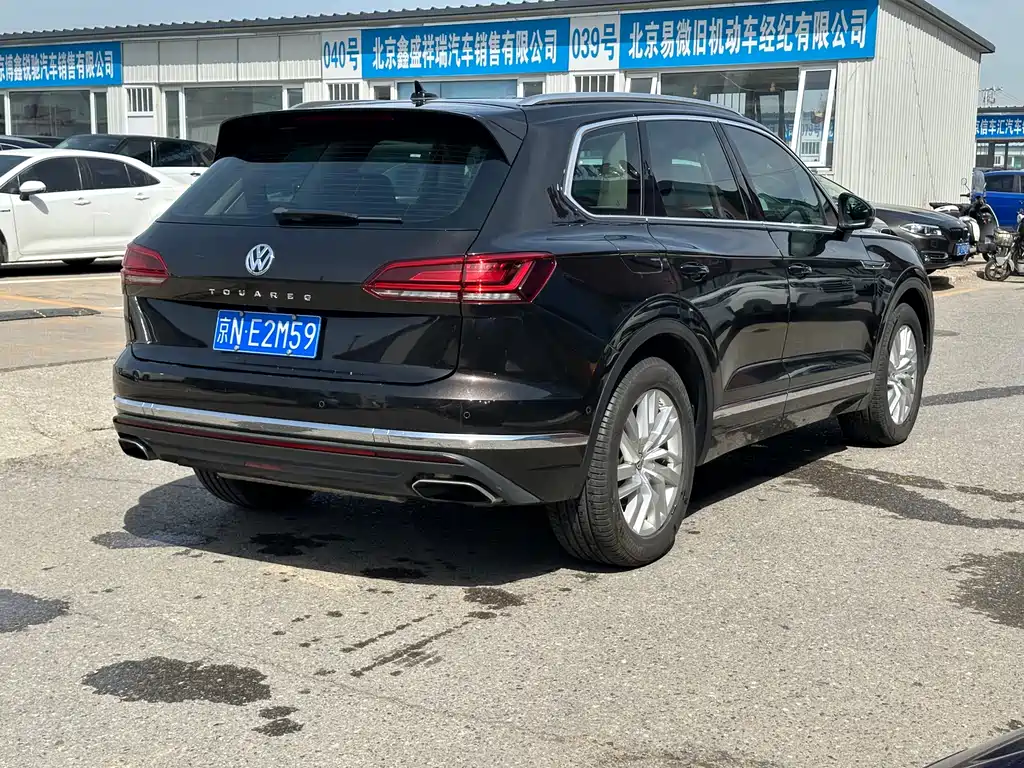Volkswagen Touareg 2020 — фото 14