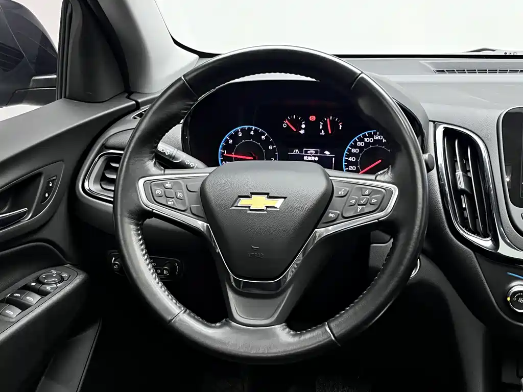 Chevrolet Equinox 2023 — фото 13