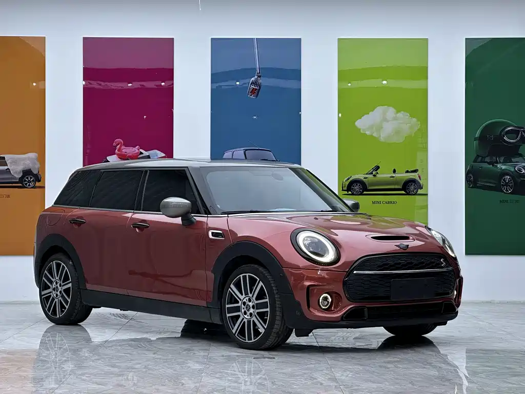 MINI Clubman 2021 — фото 1