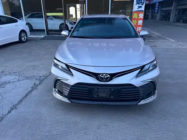 Toyota Camry 2021