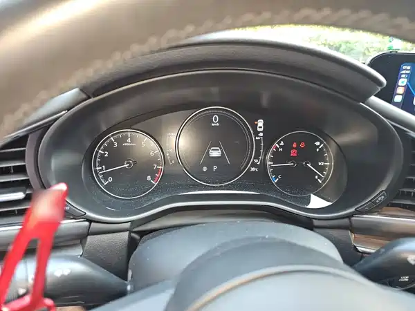 Mazda 3 Axela 2022