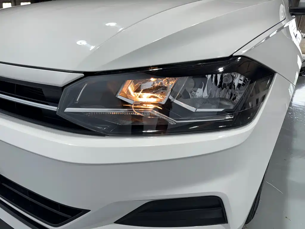 Volkswagen Polo 2021
