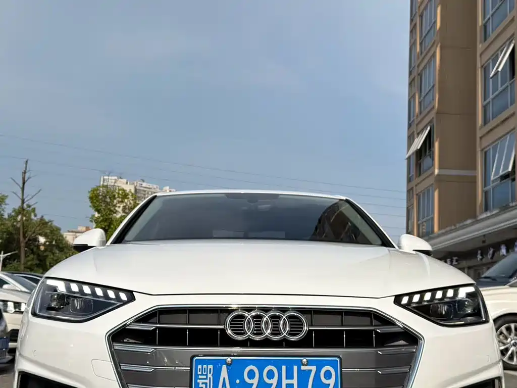 Audi A4L 2021