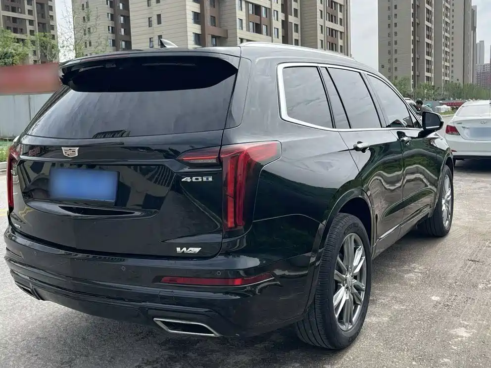 Cadillac XT6 2022 — фото 18