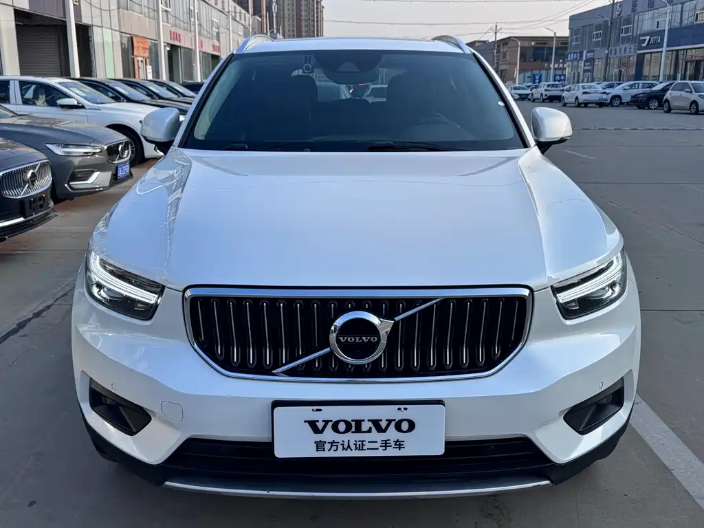 Volvo XC40 2020 — фото 2