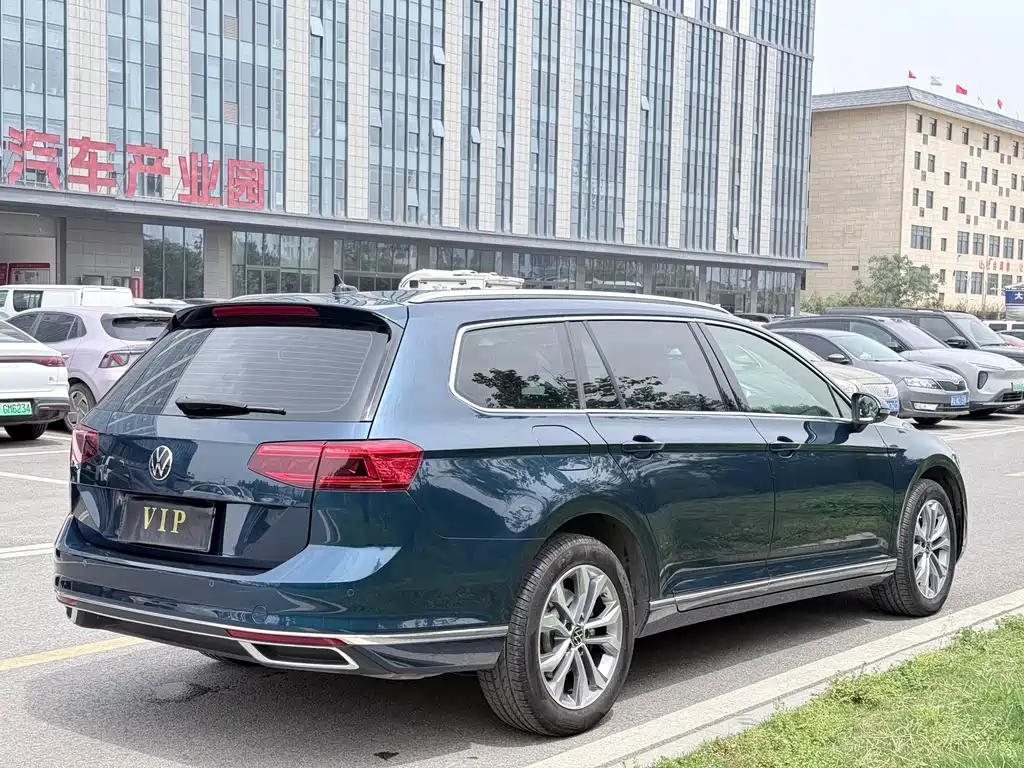 Volkswagen Viloran 2022