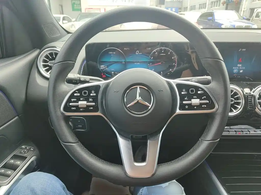Mercedes-Benz GLB 2022 — фото 11