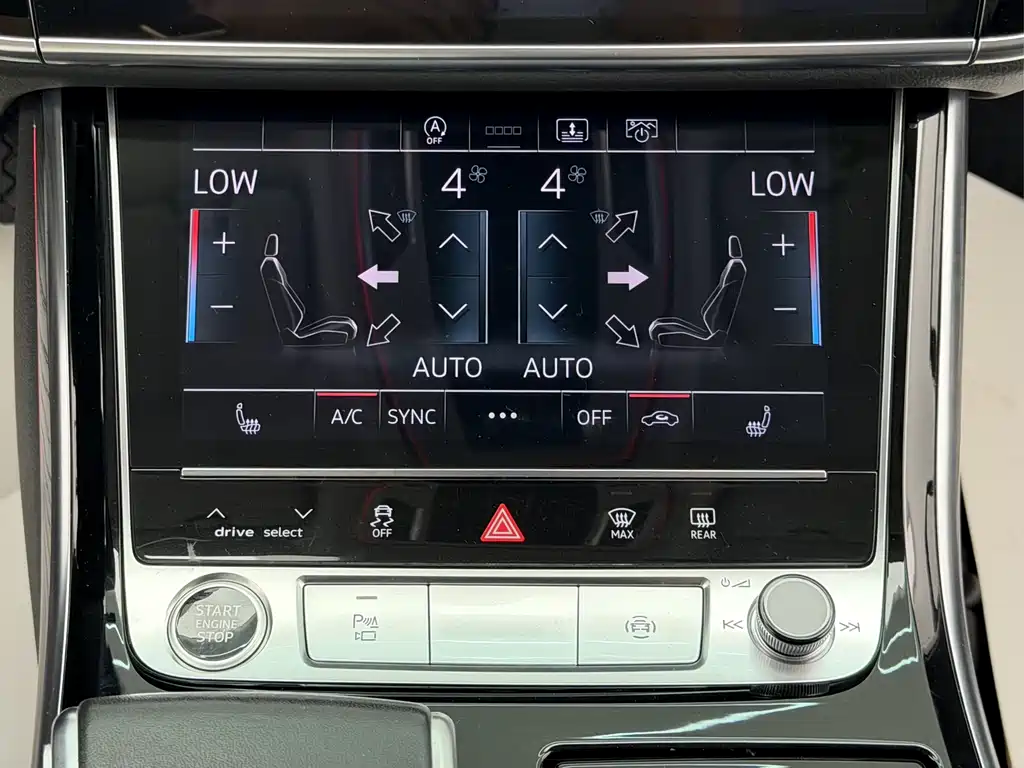 Audi A8 2021 — фото 18
