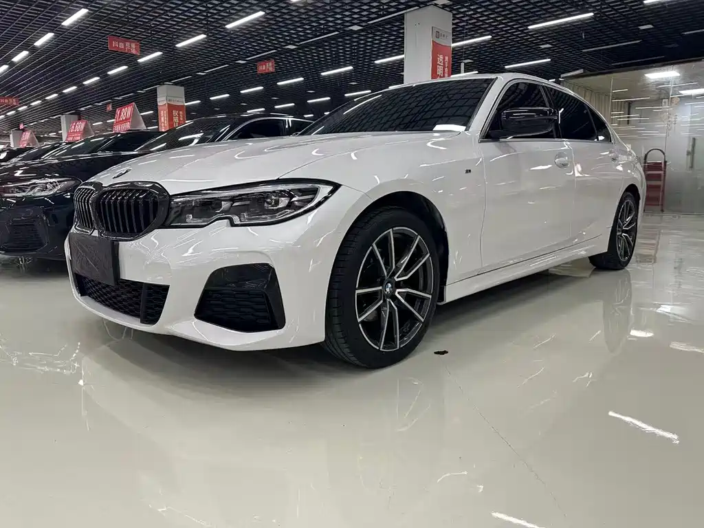 BMW 3 Series 2020 — фото 1