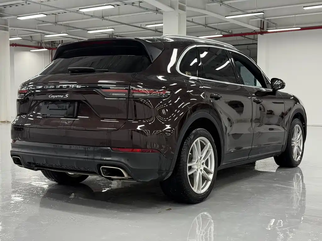 Porsche Cayenne 2019 — фото 4