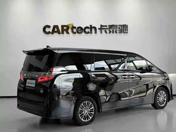 Toyota Vellfire 2020