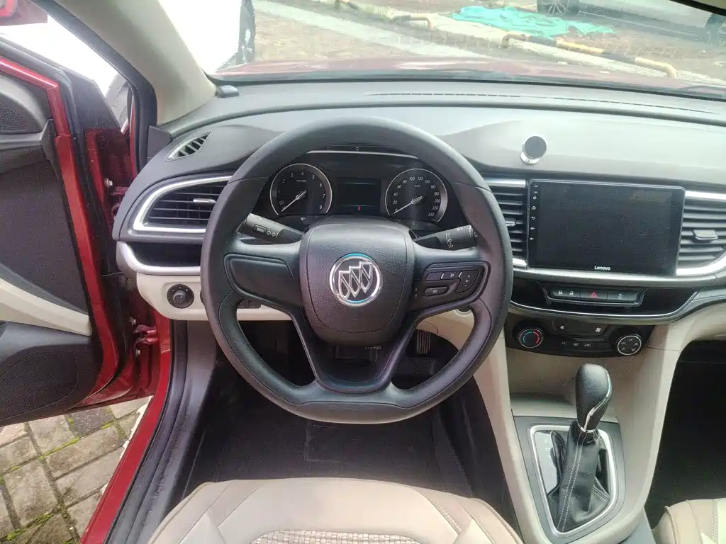 Buick Excelle 2015 — фото 11