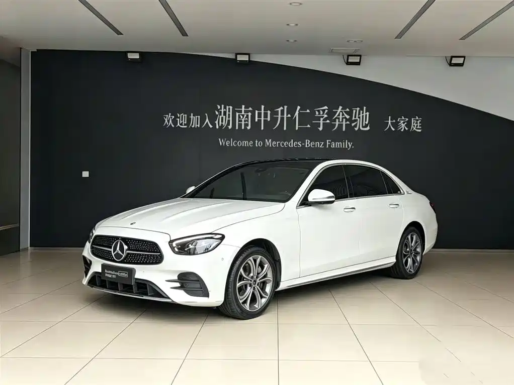 Mercedes-Benz E-Class 2022