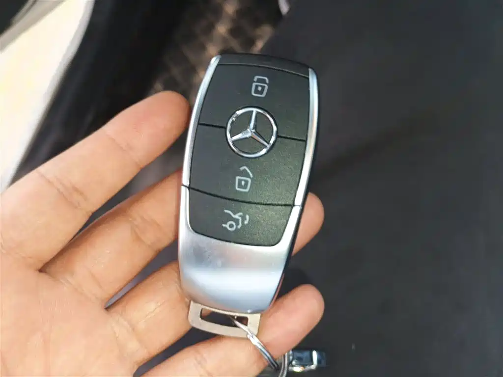 Mercedes-Benz C-Class 2020 — фото 9
