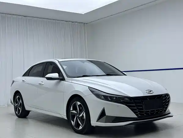 Hyundai Elantra 2021