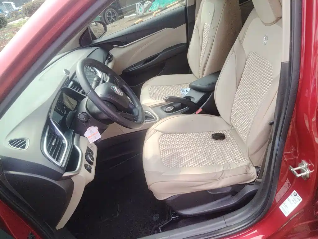 Buick Excelle 2015 — фото 15