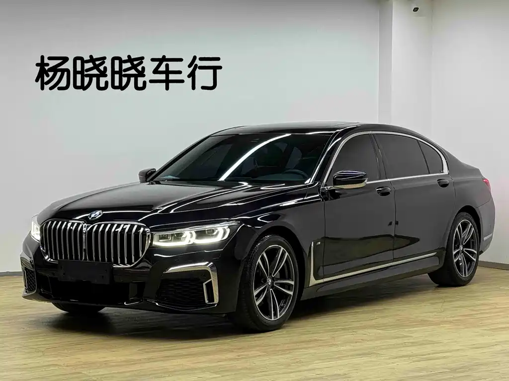 BMW 7 Series 2021 — фото 1