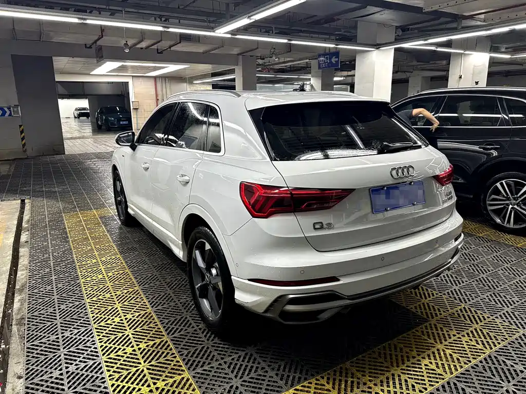 Audi Q3 2021 — фото 4