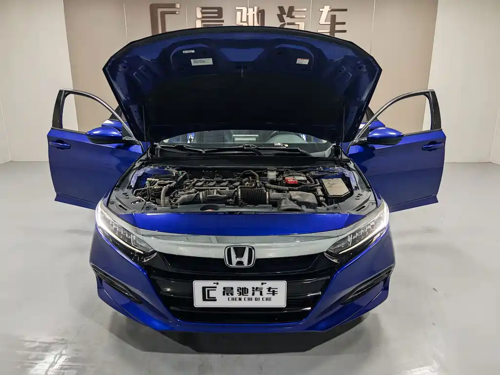 Honda Accord 2019 — фото 17