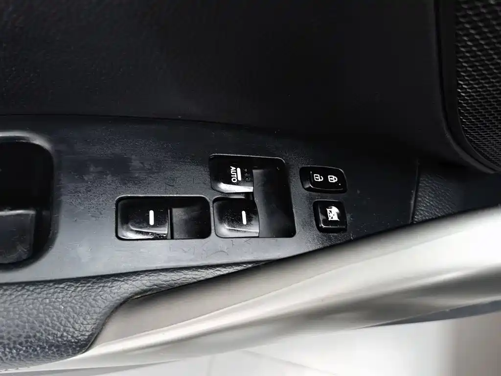 Hyundai Veloster 2015 — фото 9