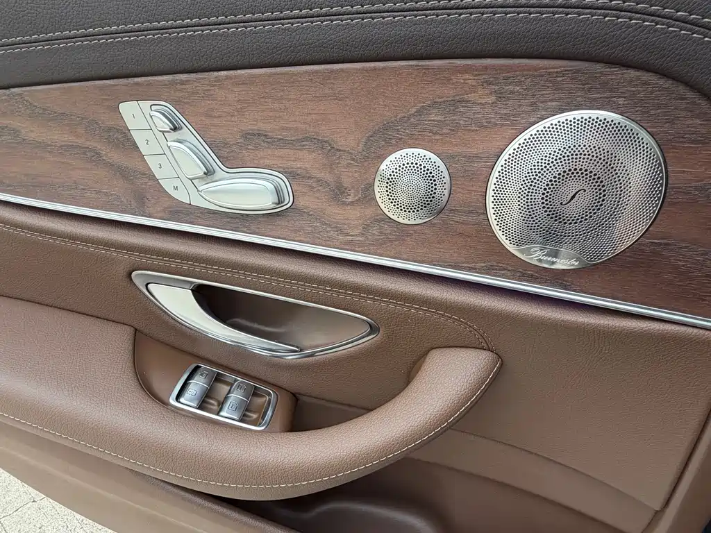 Mercedes-Benz E-Class 2023 — фото 19
