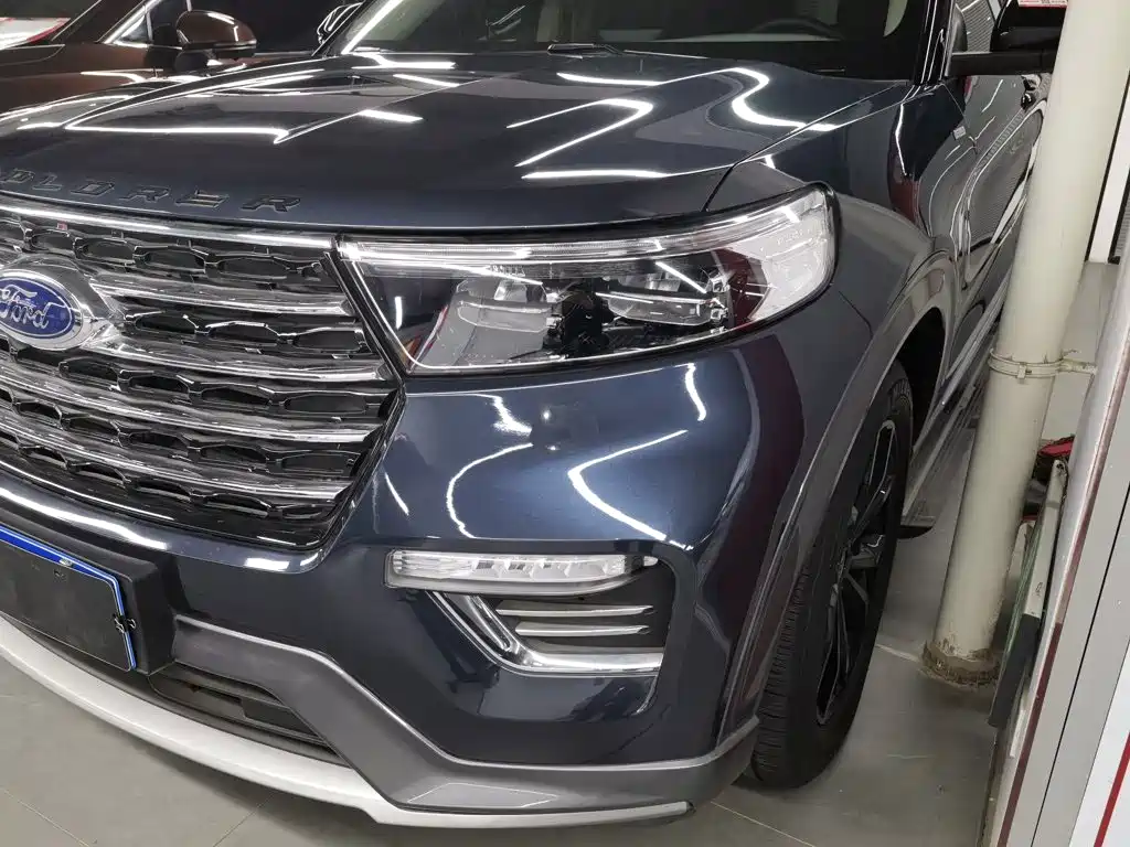 Ford Explorer 2021 — фото 18