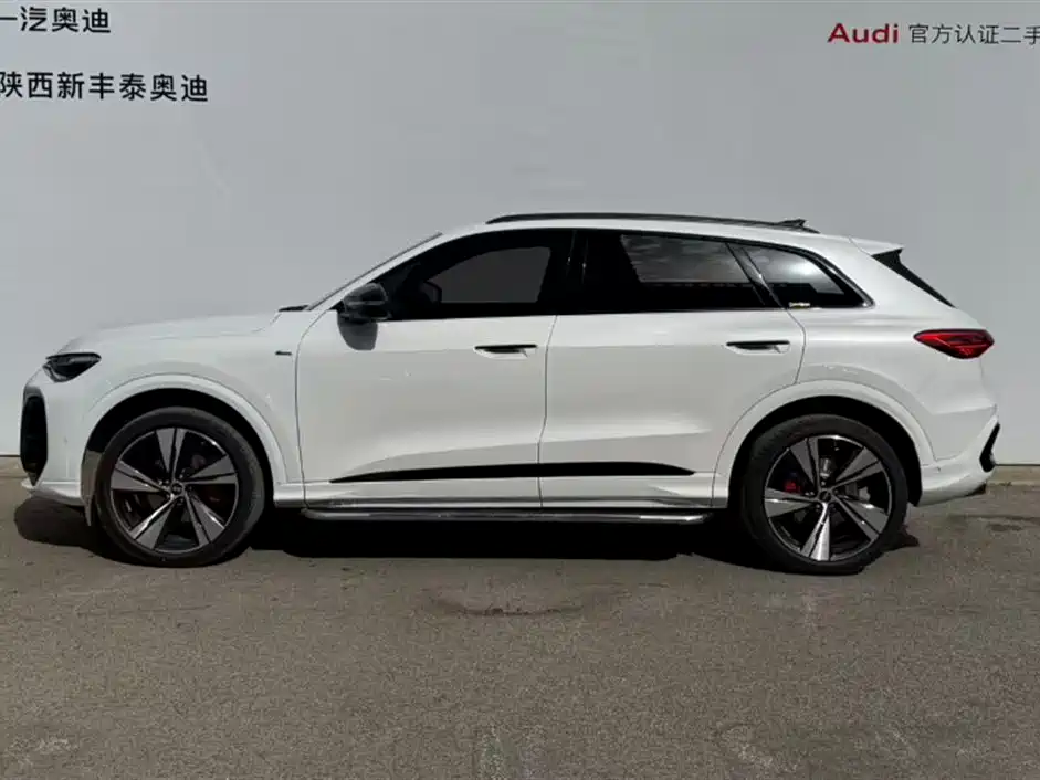 Audi Q5L 2026 — фото 3