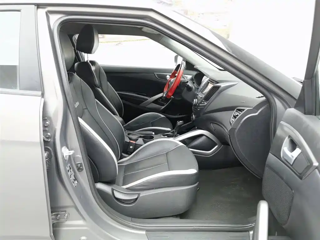 Hyundai Veloster 2015 — фото 23