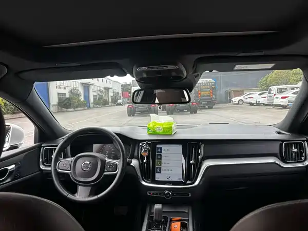 Volvo S60 2021
