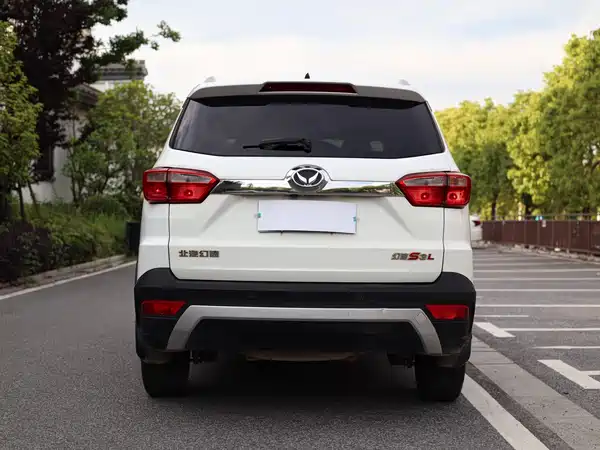 BAIC Huansu S3 2016