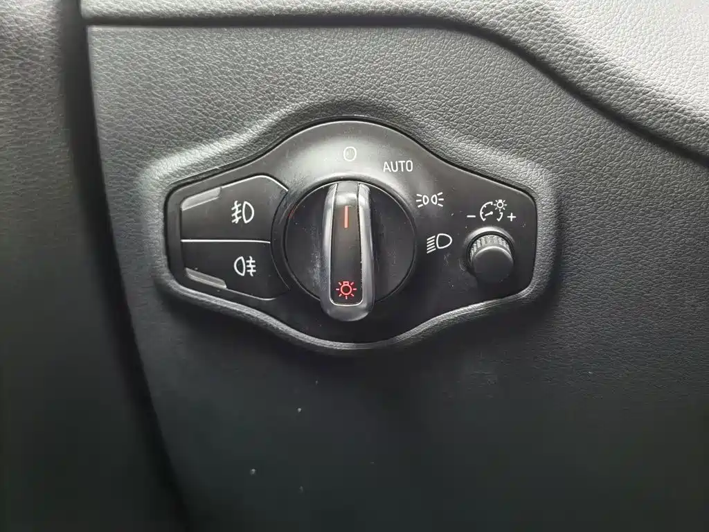 Audi Q5 2015 — фото 21