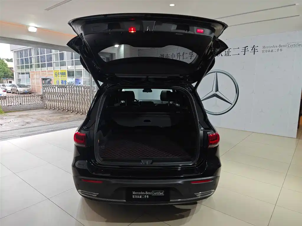 Mercedes-Benz EQB 2023