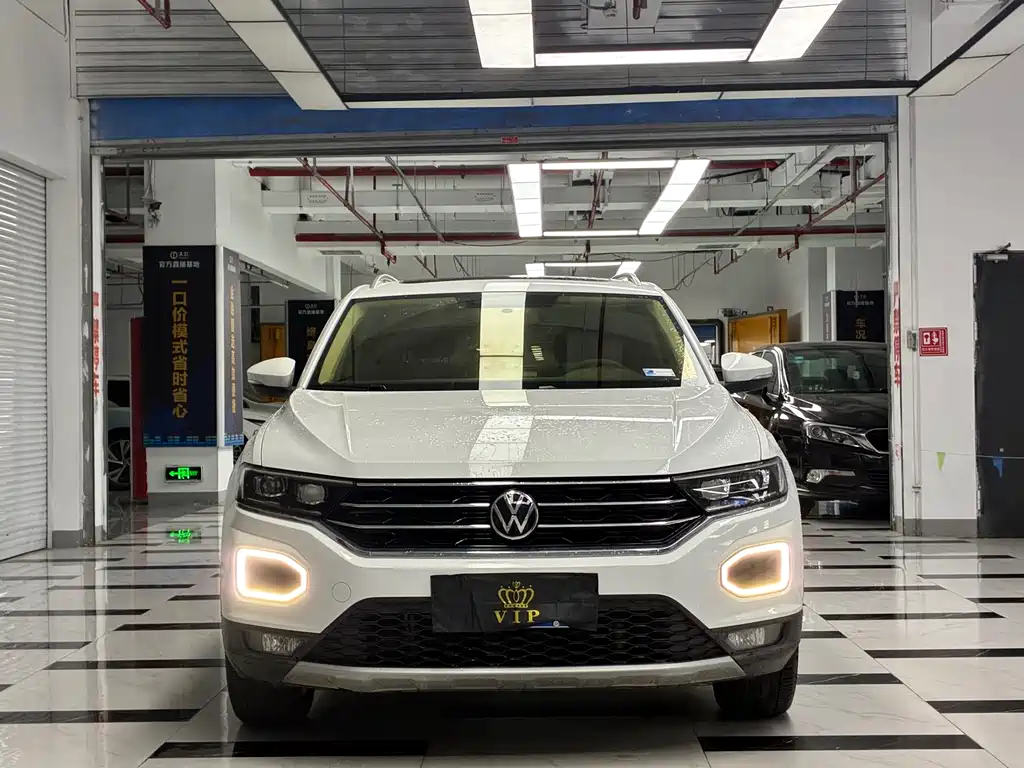 Volkswagen T-Roc 2022 — фото 2
