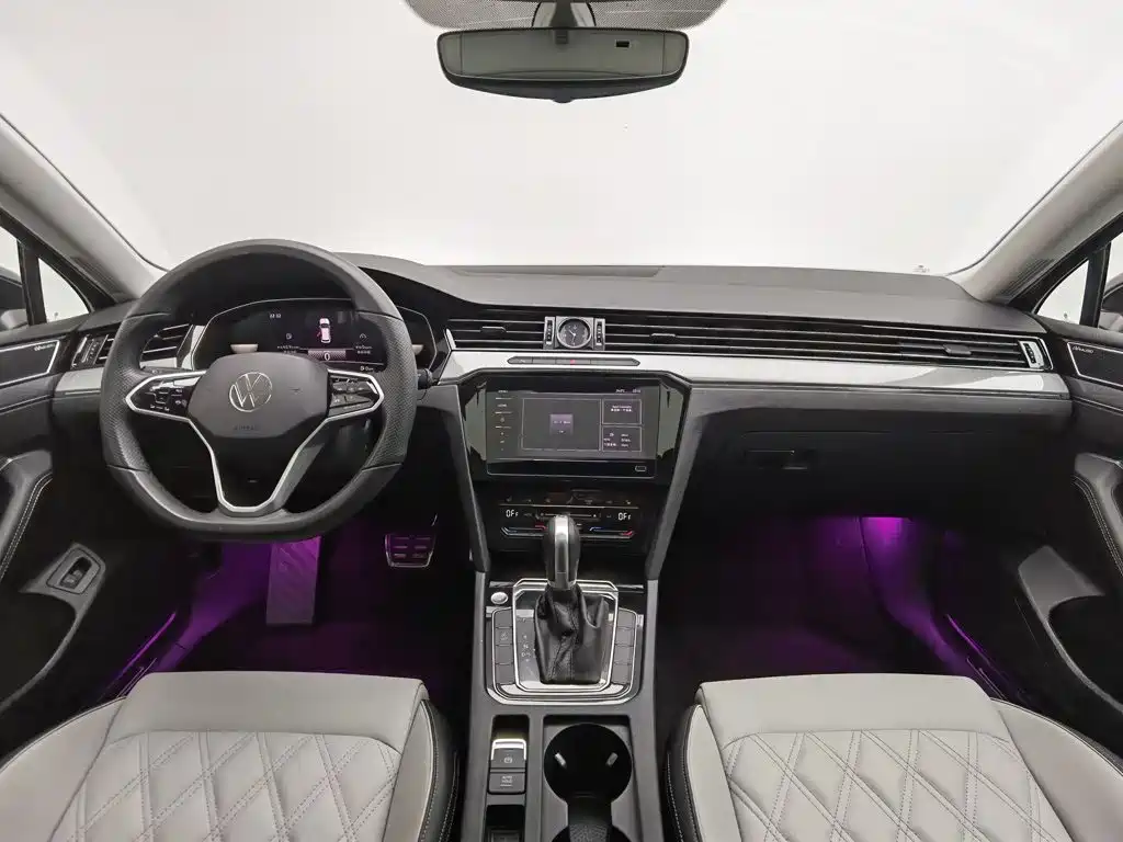 Volkswagen Magotan 2024