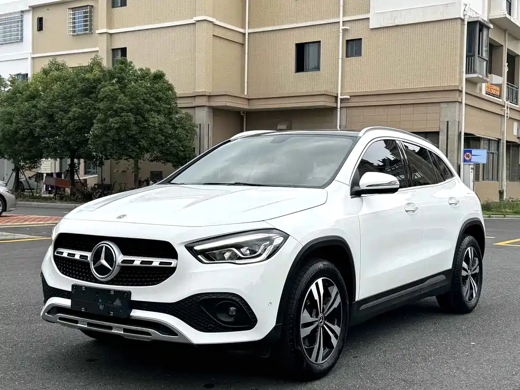 Mercedes-Benz GLA 2021 — фото 1