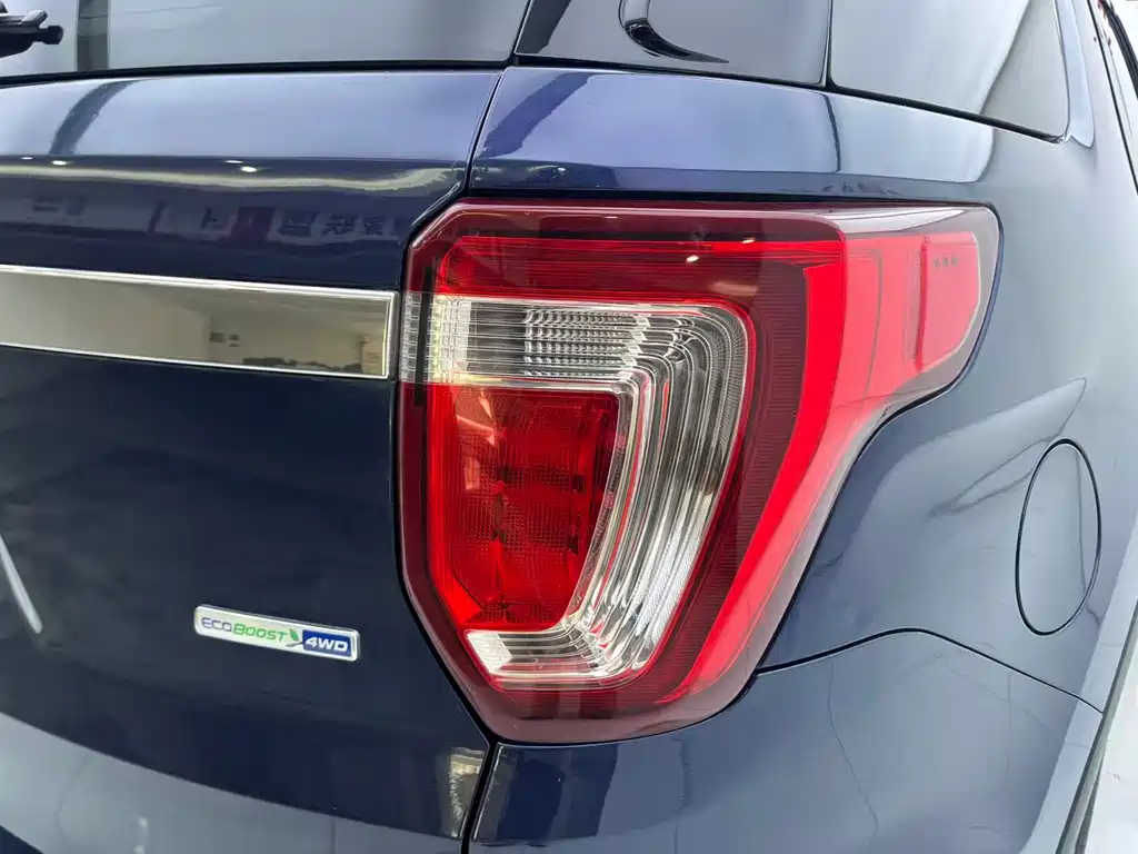 Ford Explorer 2017 — фото 14