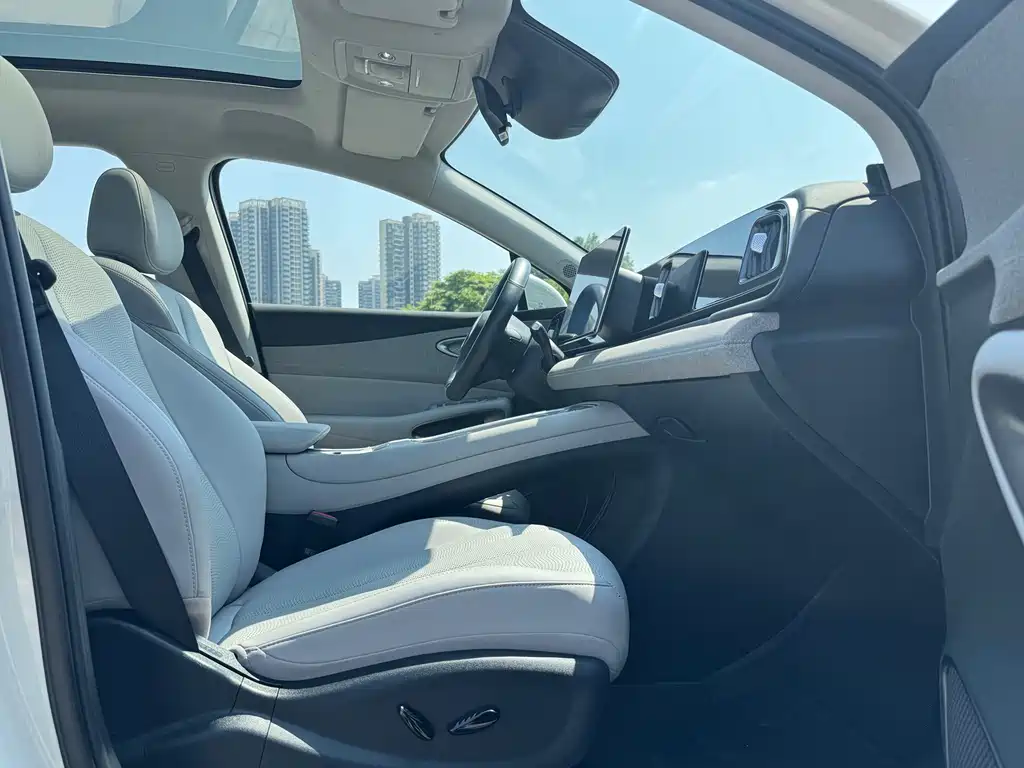 BYD Sealion 05 EV 2025 — фото 20