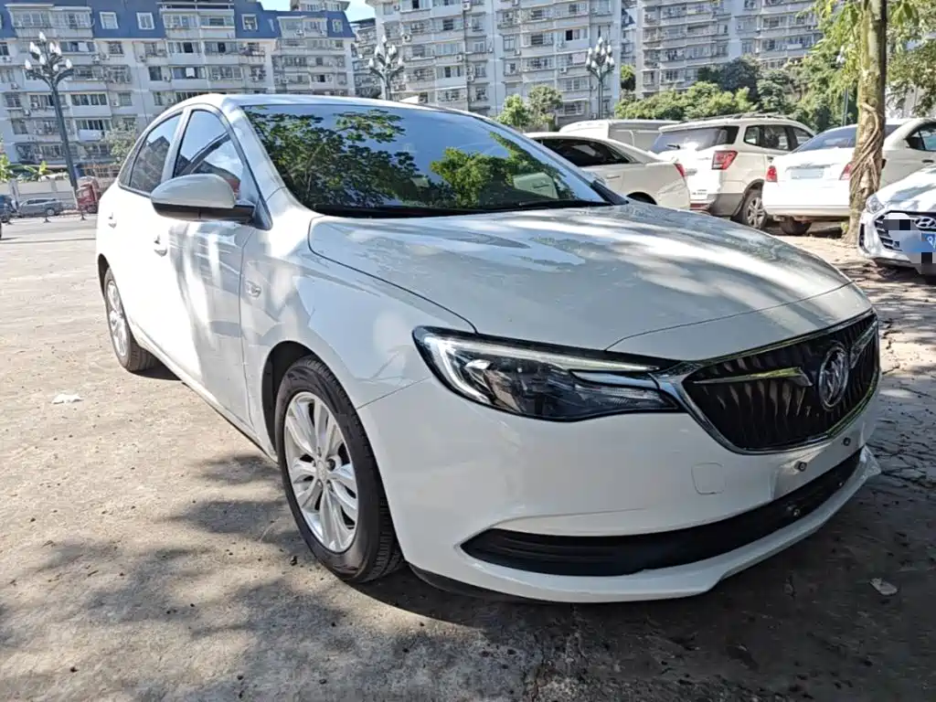 Buick Excelle 2020 — фото 4