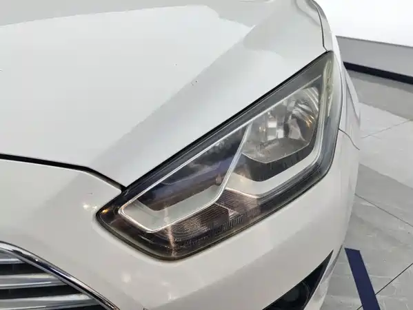 Ford Escort 2016