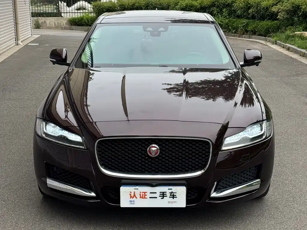 Jaguar XFL 2018 — фото 2