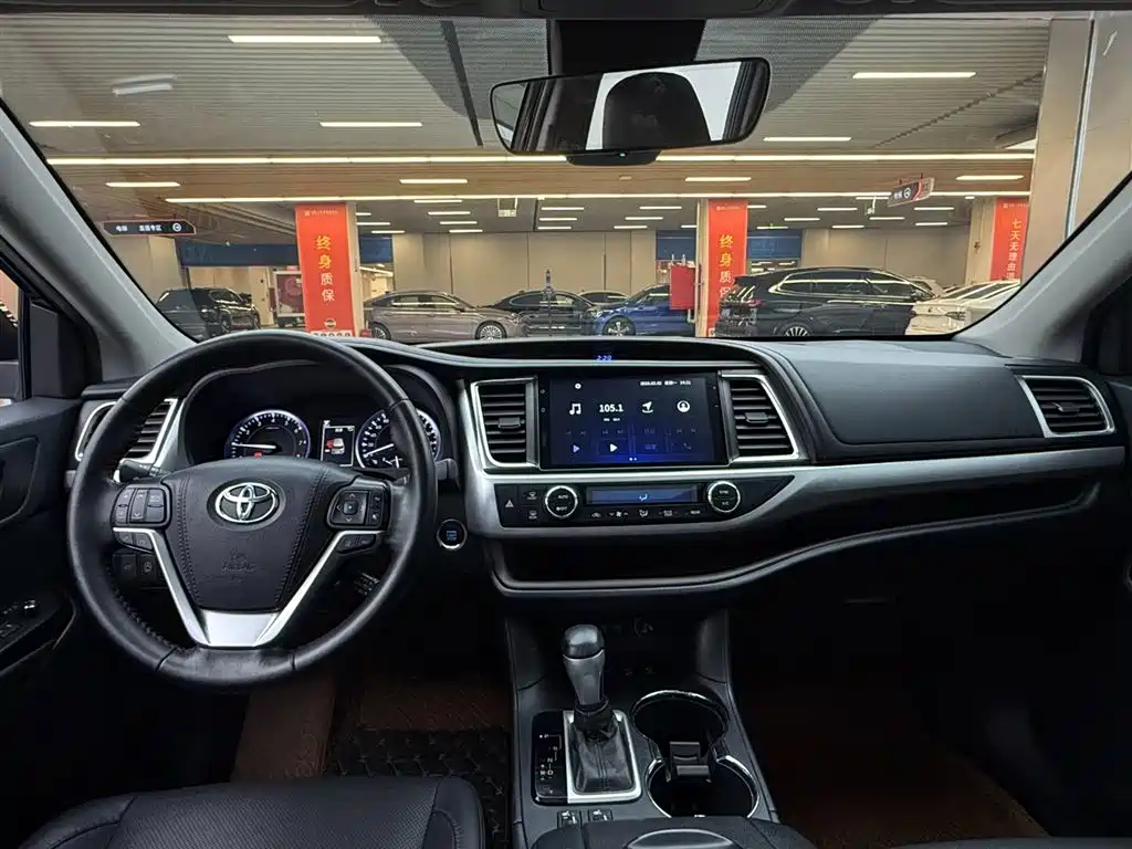 Toyota Highlander 2020 — фото 12
