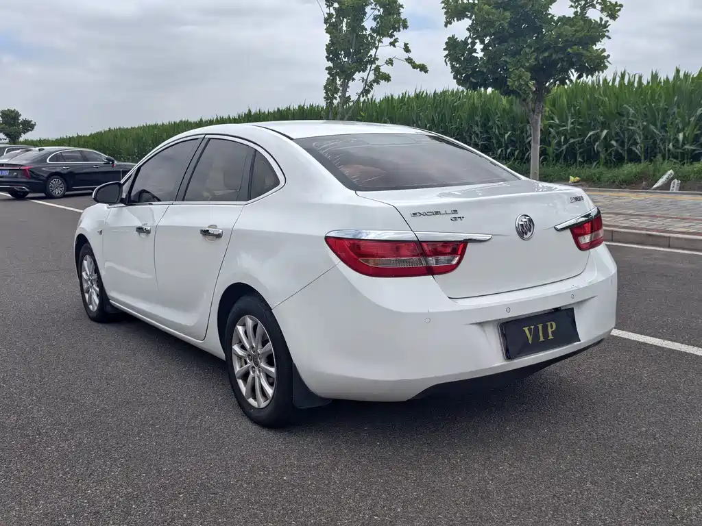Buick Excelle 2013