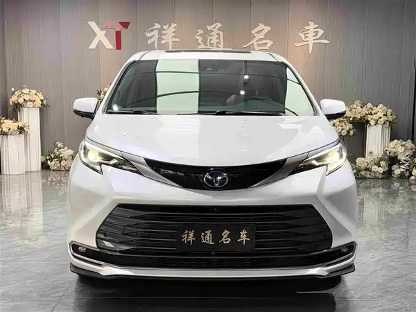 Toyota Sienna 2022