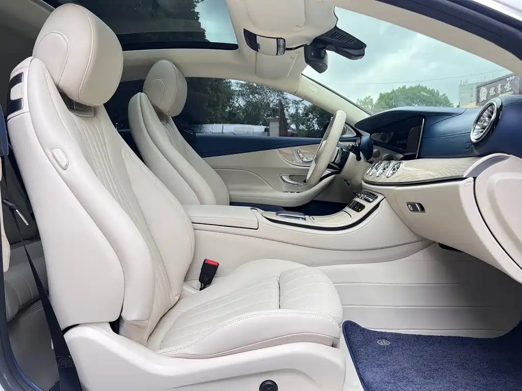 Mercedes-Benz E-Class 2023 — фото 19