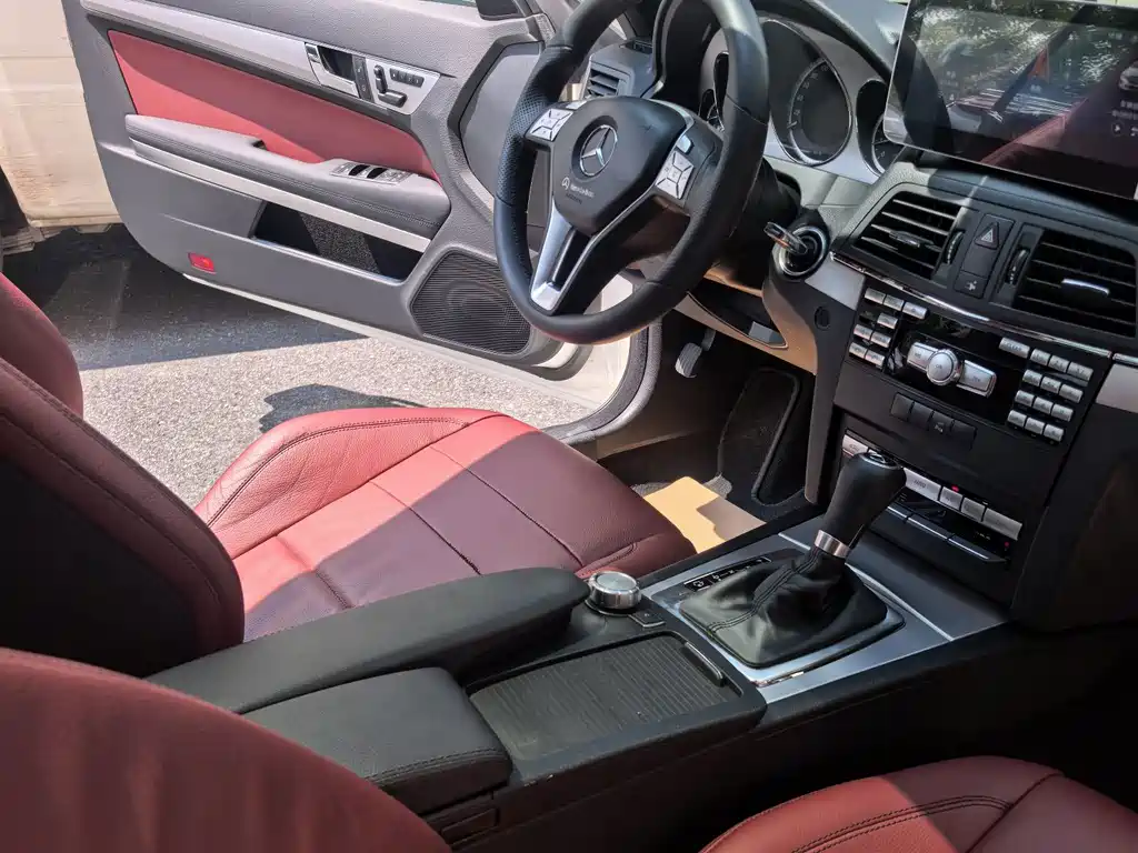 Mercedes-Benz E-Class 2013 — фото 22