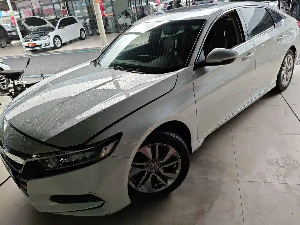 Honda Accord 2020 — фото 1